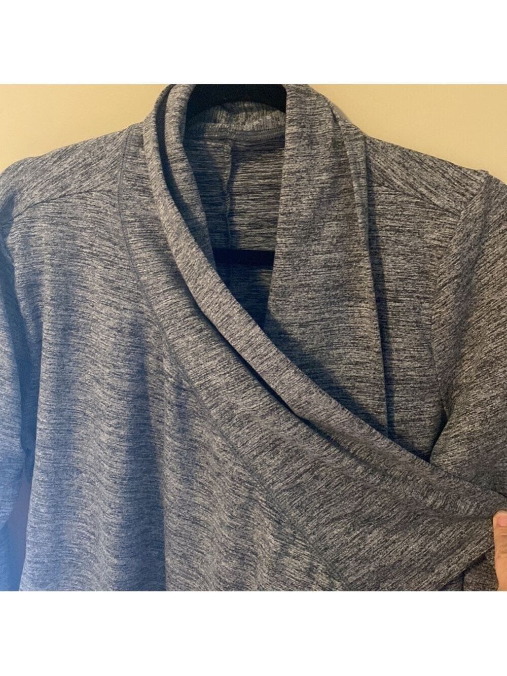 Nike Yoga Waterfall Open front Cardigan. Heathered Grey. Small - Picture 7 of 10